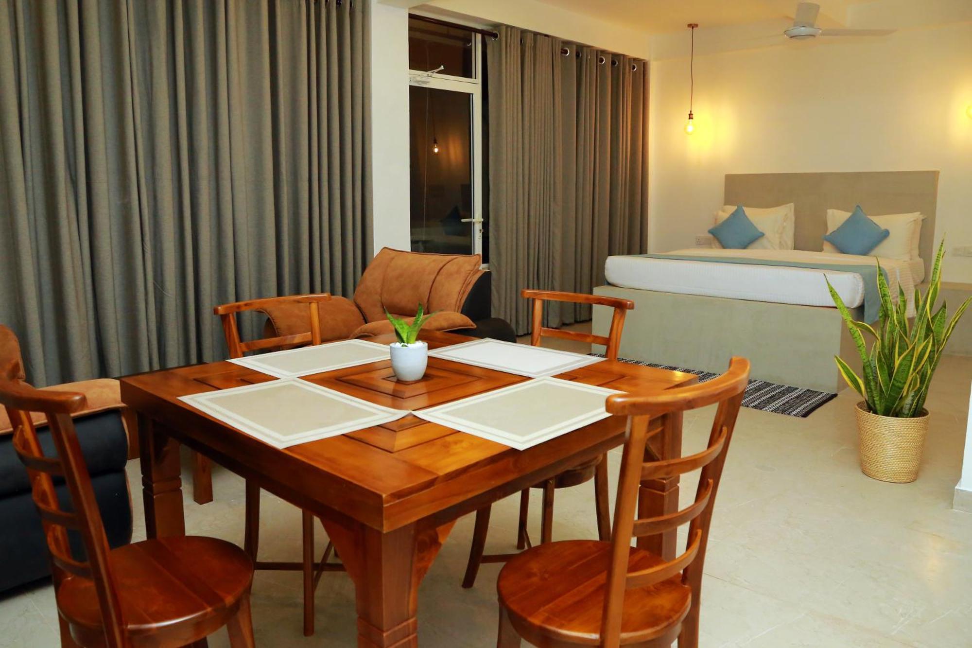 Cocos Hotel Midigama East Exterior foto